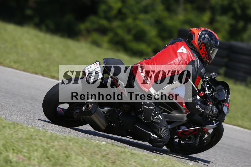 /Archiv-2024/29 12.06.2024 MOTO.CH Track Day ADR/Gruppe gelb/backside